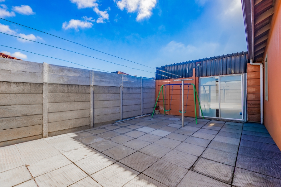 2 Bedroom Property for Sale in Hagley Western Cape